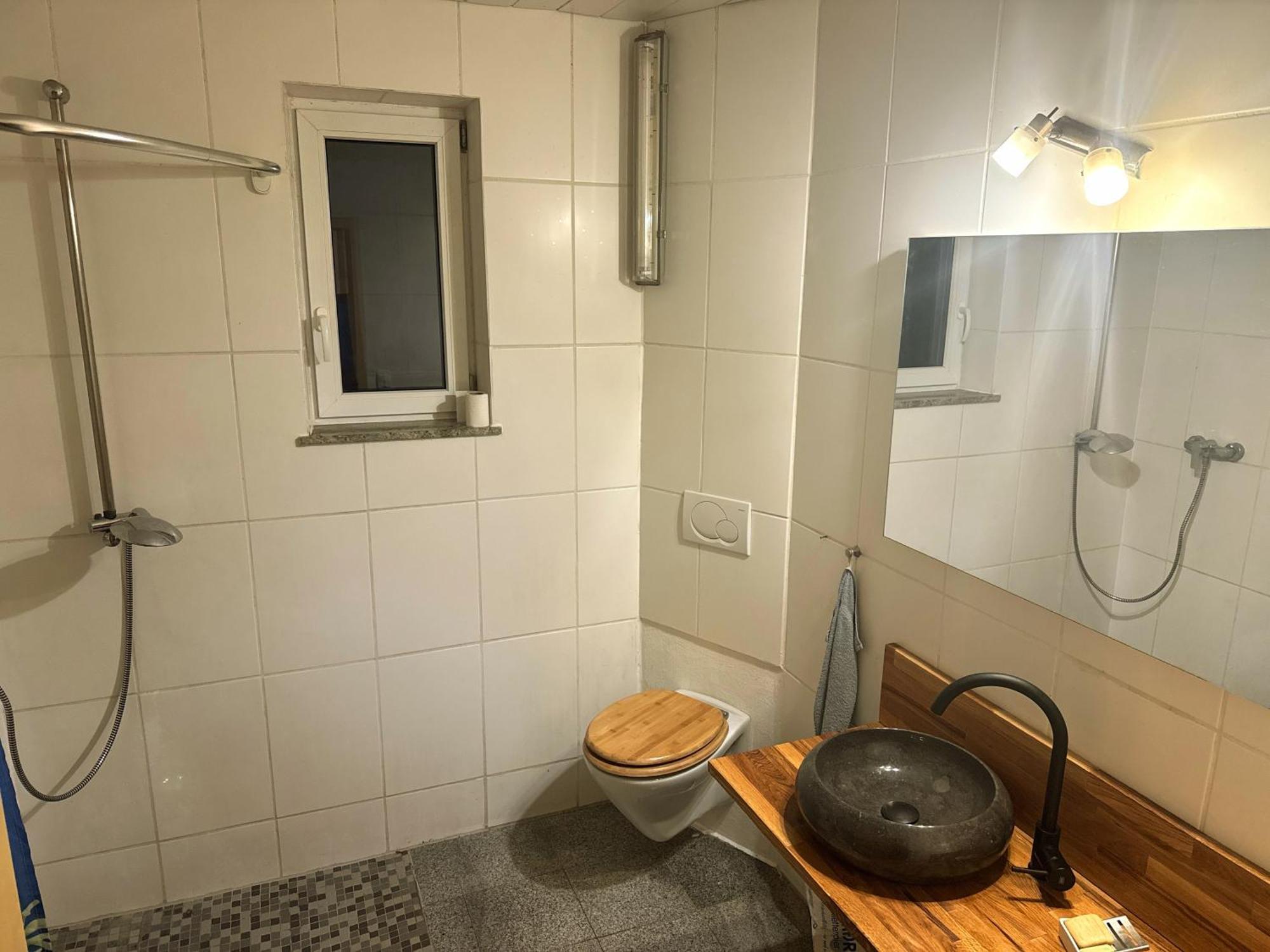 Heuhotel Farm Own Sleeping Bag Free Wifi Hausbreitenbach 외부 사진